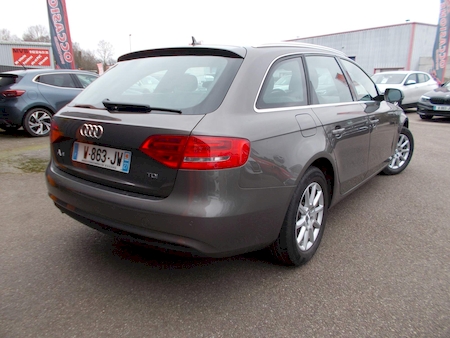 AUDI A4 AVANT 2.0 TDI 150 CV AMBIENTE BV6  ******** 1 ERE MAIN AVEC SEULEMENT 78816 KMS !!! **********